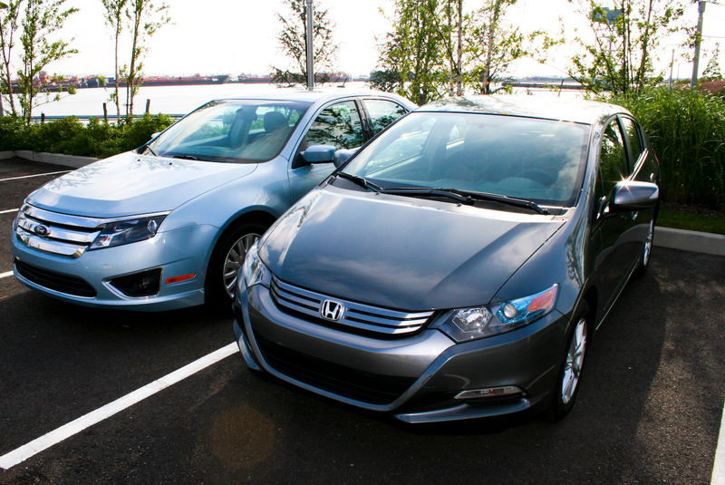 Illustration for article titled Hybrid Car Wars: Honda Insight Vs. Ford Fusion Hybrid